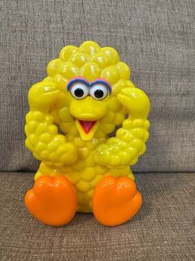 Vintage ILLCO Baby Big Bird Peek-A-Boo Wind Up Musical Toy